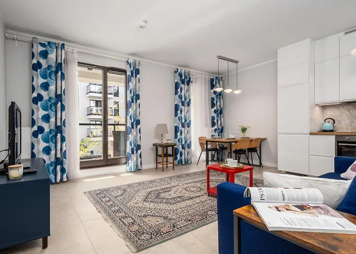 Aleja Rzeczypospolitej, Sun & Snow *